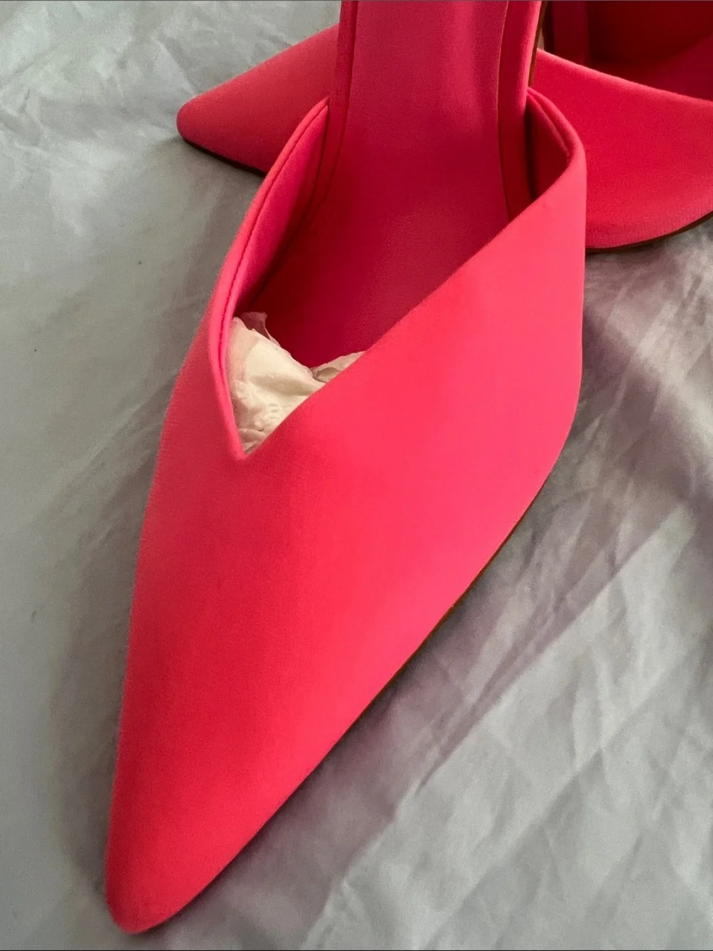 Zara Limited Edition Women's Pointed-Toe Ankle Tie Heels in Hot Pink